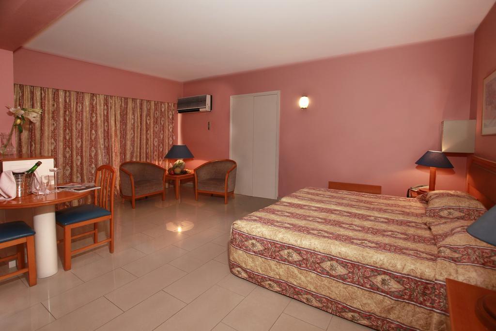 ليماسول Jasmine Hotel Apartments المظهر الخارجي الصورة